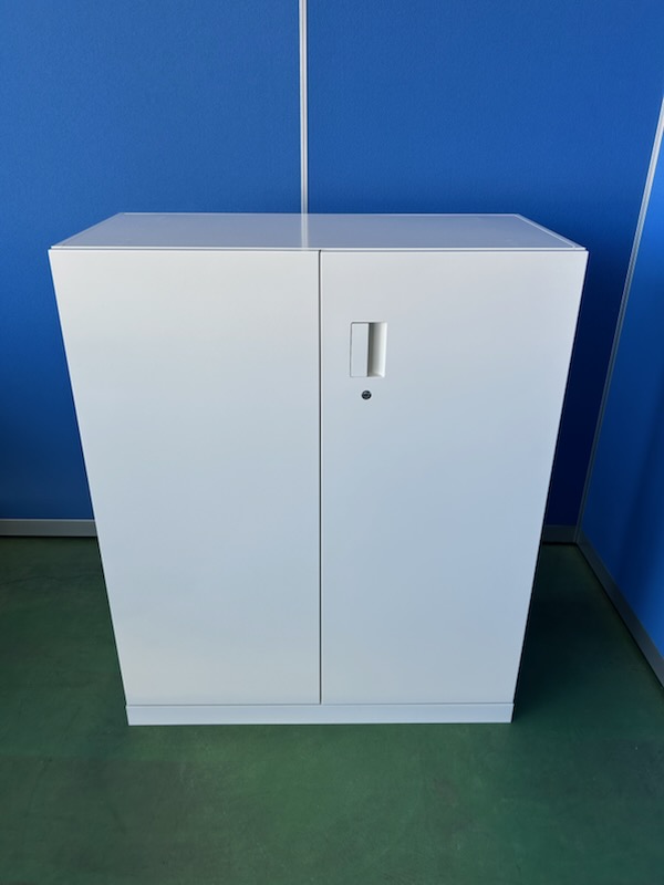 イトーキ　エスキャビネット　ホワイト　H1100　両開き書庫　天板付　ベース付