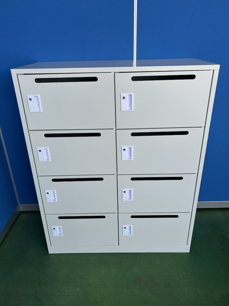 東京鋼器　ホワイト　H1120　８人用　パーソナルロッカー［490］