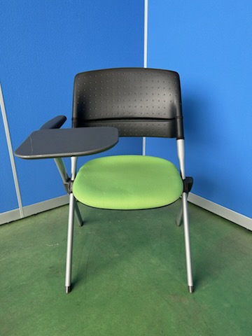 オカムラ　リータ　イエローグリーン　メモ台付　ミーティングチェア［507］