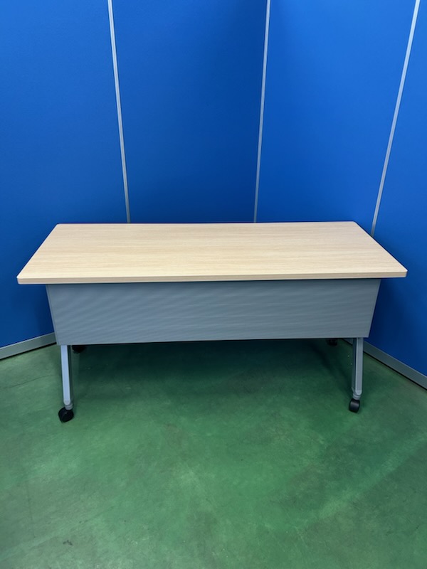 オカムラ　フラプター　ネオウッドライト　ミーティングテーブル