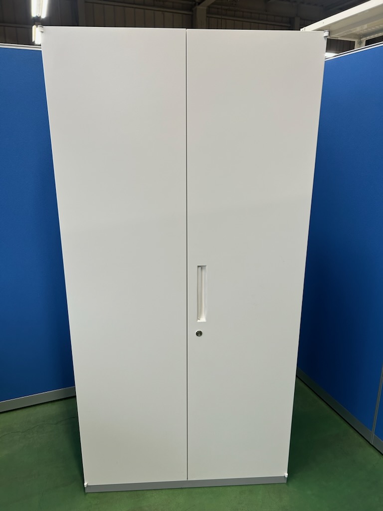 イナバ　ホワイト　両開き書庫　ベース付