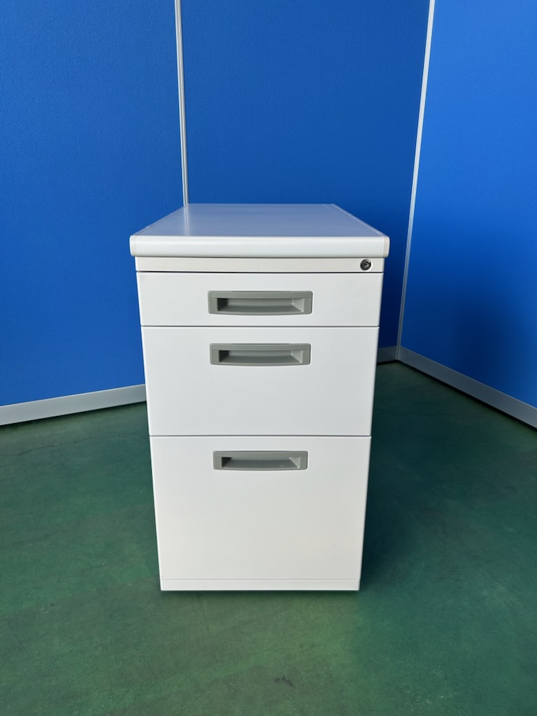 イナバ　3段　ニューグレー　脇机