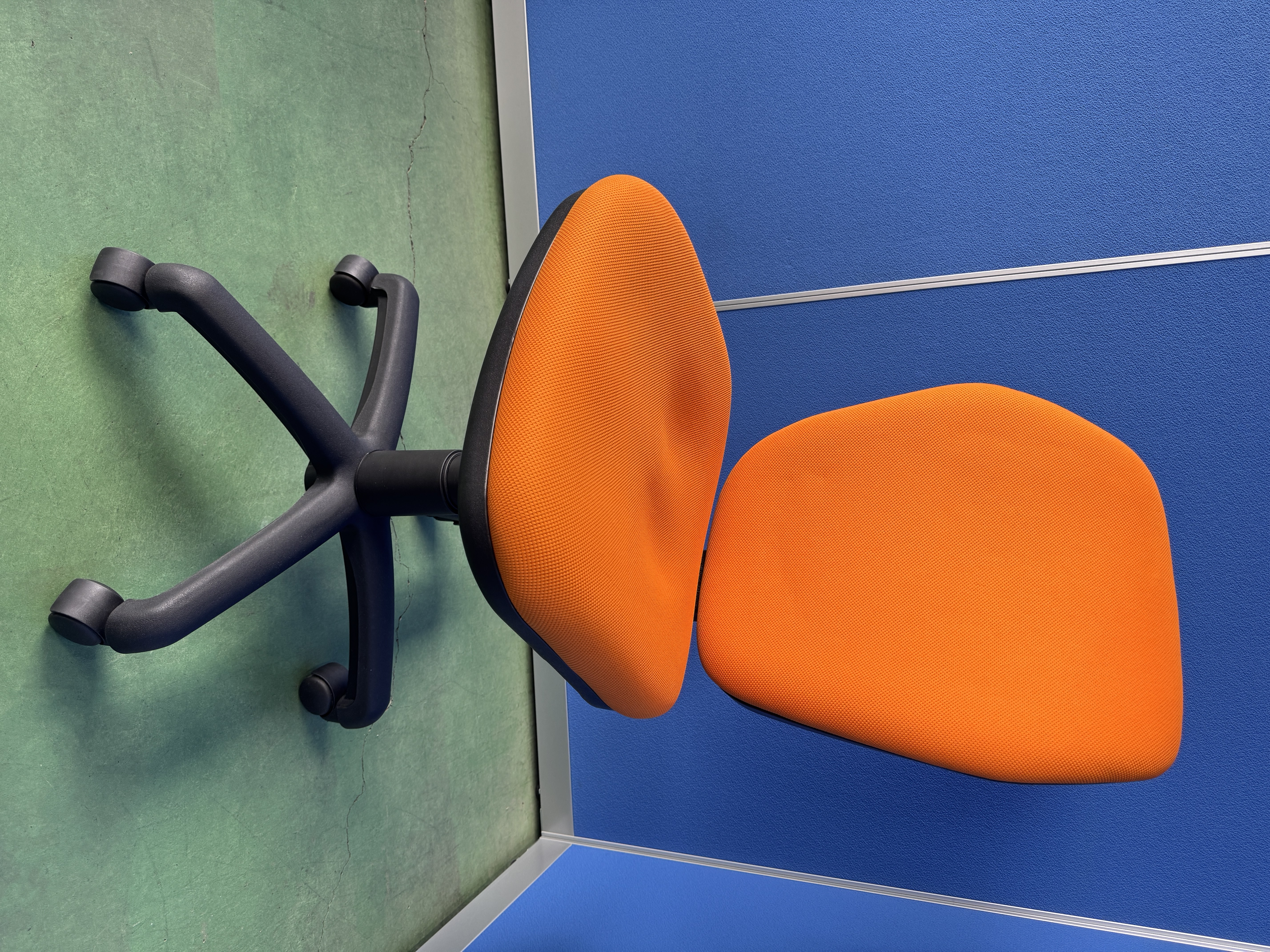 TOKIO　FST-77H　オレンジ　ハイバック　オフィスチェア