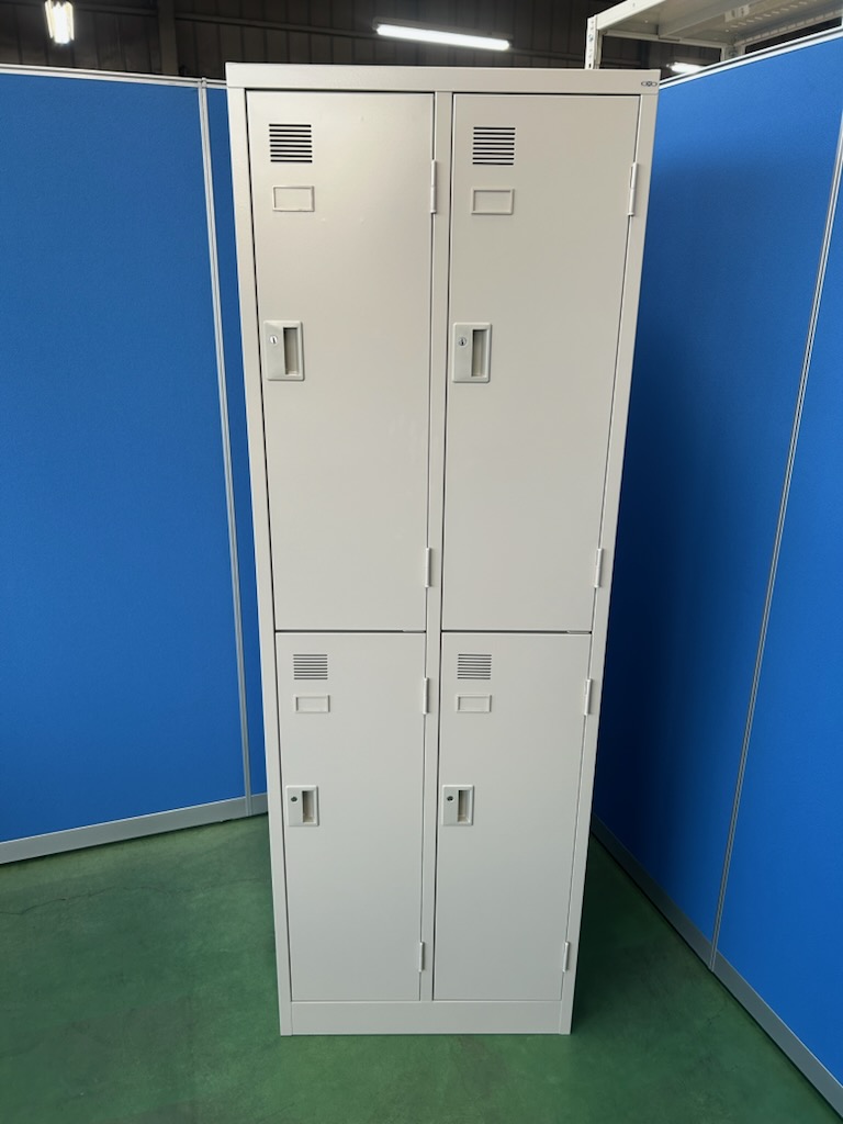 ［新古品］TOYO　4人用ロッカー　ニューグレー　オフィスロッカー