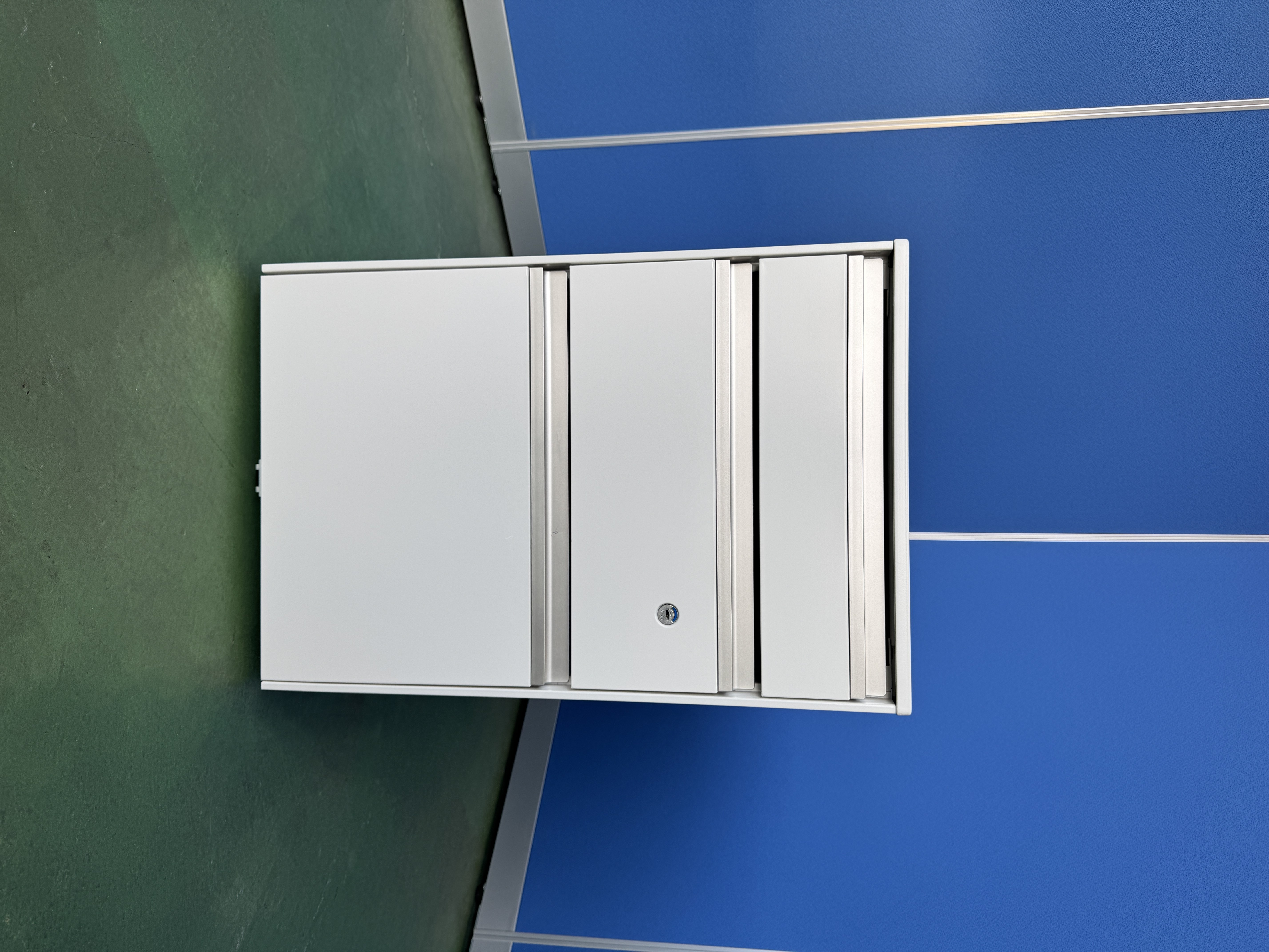 イトーキ　インクルード　3段　ホワイト　デスクワゴン