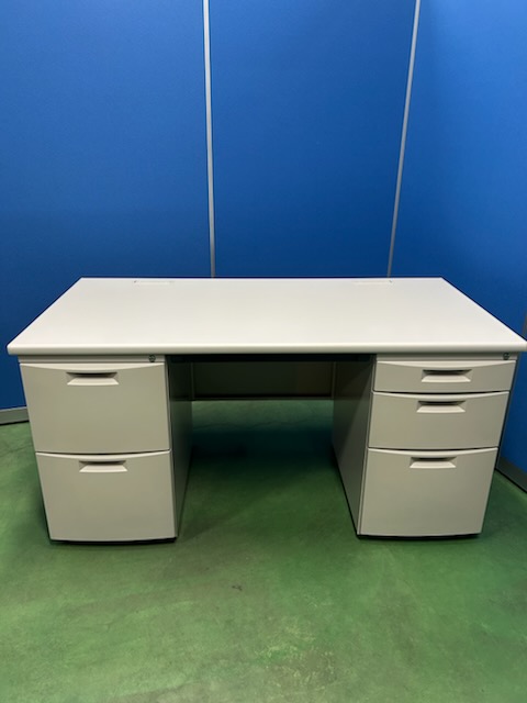 イトーキ　CZシリーズ　W1400　両袖机　ホワイトグレー　オフィスデスク