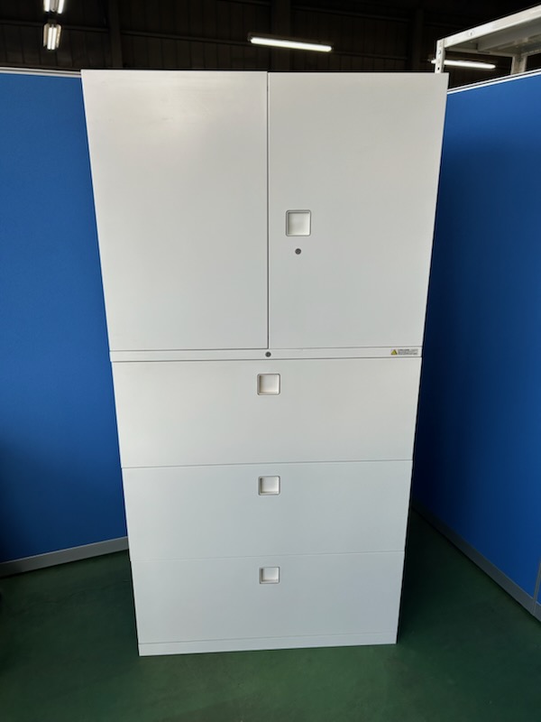 オカムラ　レクトライン　ネオホワイト　オフィスキャビネット　上下セット