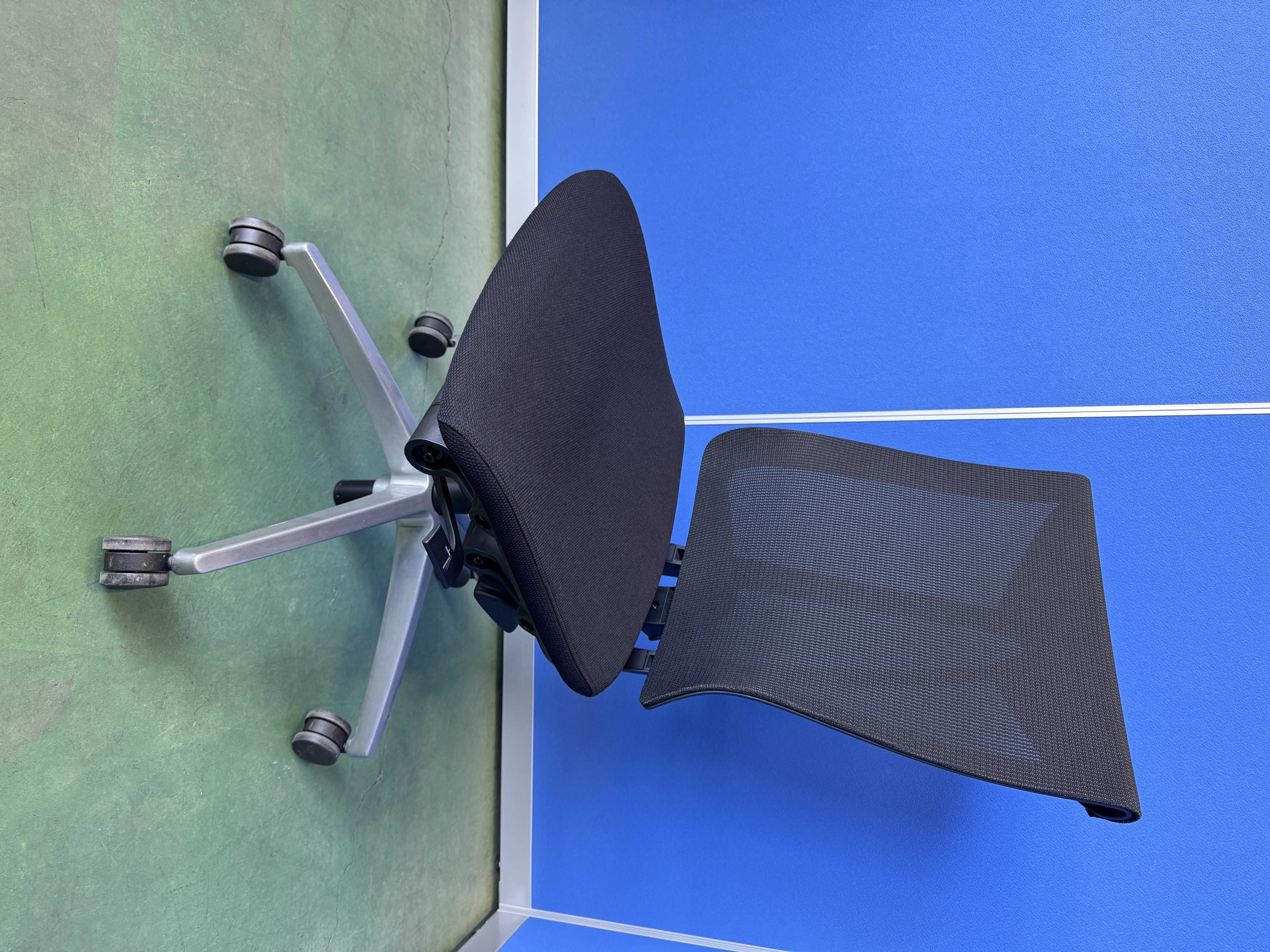 イトーキ　セレーオ　ブラック　オフィスチェア