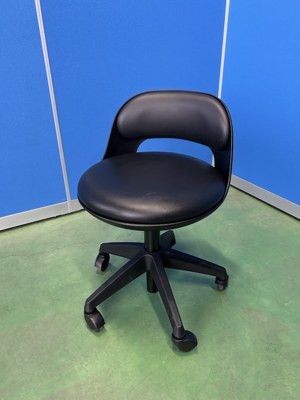 コクヨ　ココット　ブラック　ミーティングチェア